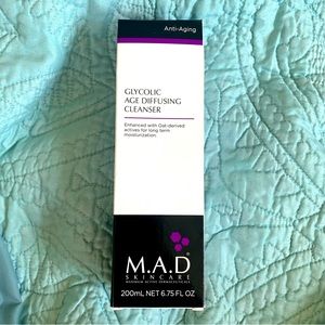 GLYCOLIC AGE DIFFUSING CLEANSER, 200 mL, 6.75 FL OZ